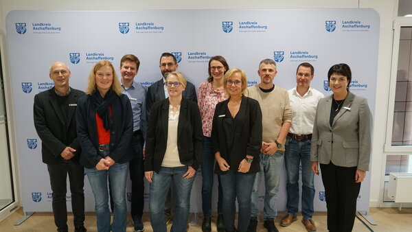 Bild vergr&ouml;&szlig;ern: Stefanie Hallerberg, Florian Heß, Kerstin Pätzold, Alexander Repp und Michael Riedle feiern ihr 25-jähriges Dienstjubiläum