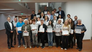 Landrat übergibt Spenden der Bürgerstiftung