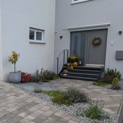 Bild vergr&ouml;&szlig;ern: 2. Platz in der Kategorie Schottergarten-Entsiegelung_Vorher