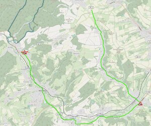 Der Kartenausschnitt zeigt in roter Farbe die gesperrte Straße und in grüner Farbe die Umleitungsstrecke.